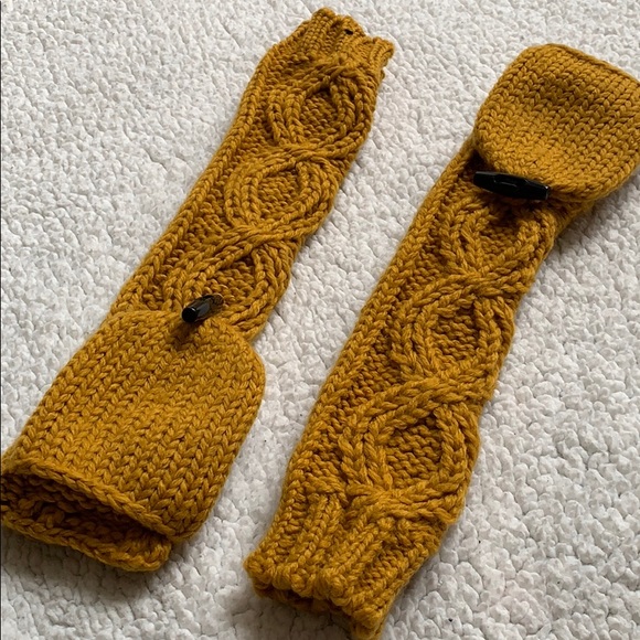 Knit Arm Warmers - So Cute for Fall! - Picture 2 of 5